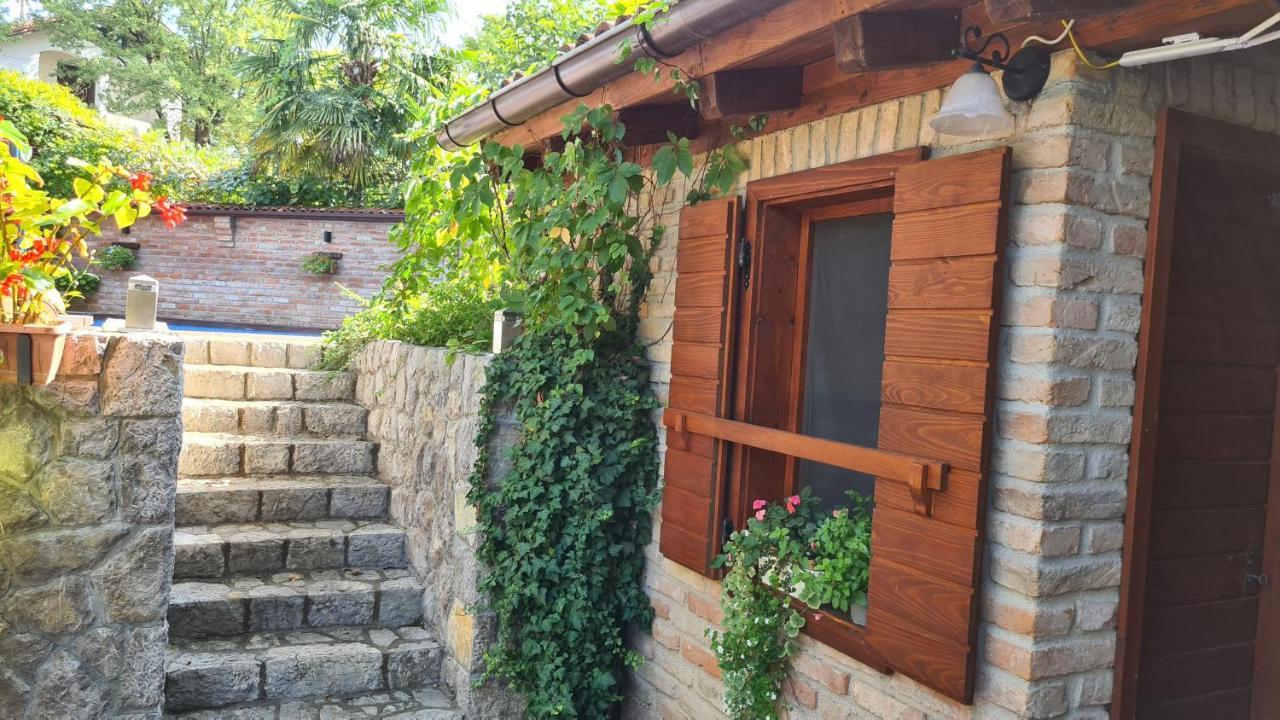 Villa Amalia Apartments Malinska Buitenkant foto