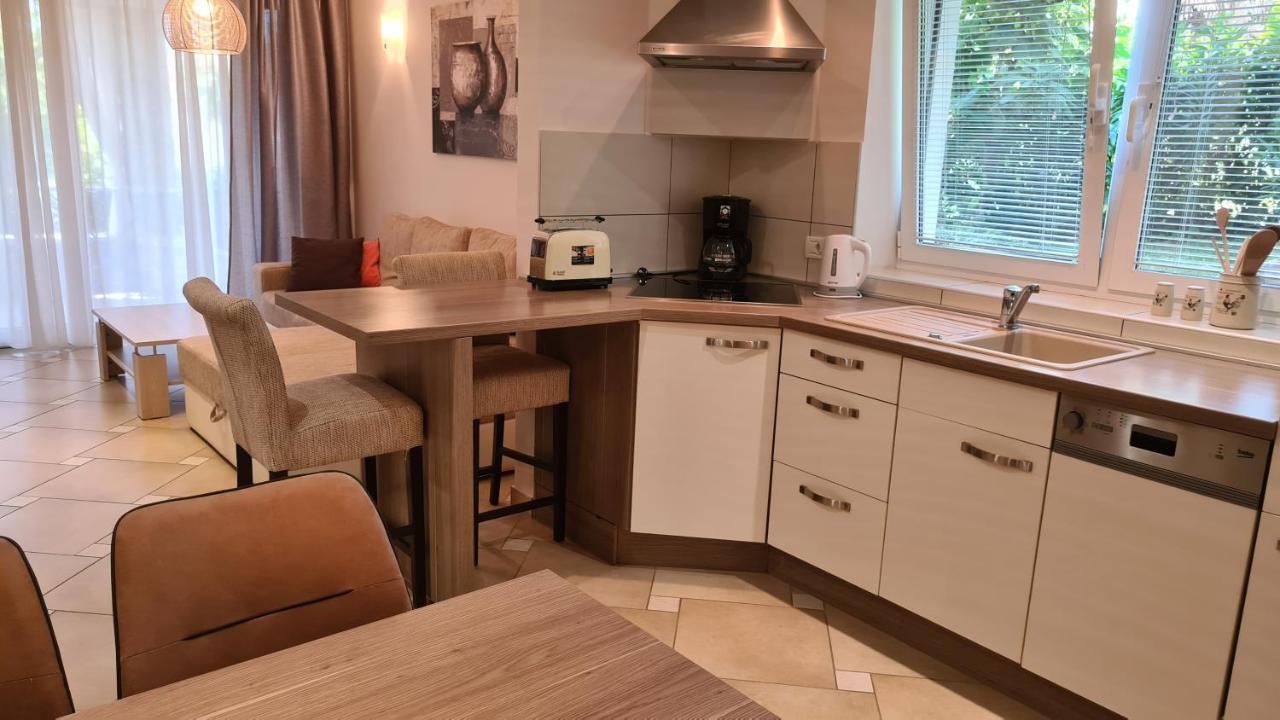 Villa Amalia Apartments Malinska Buitenkant foto