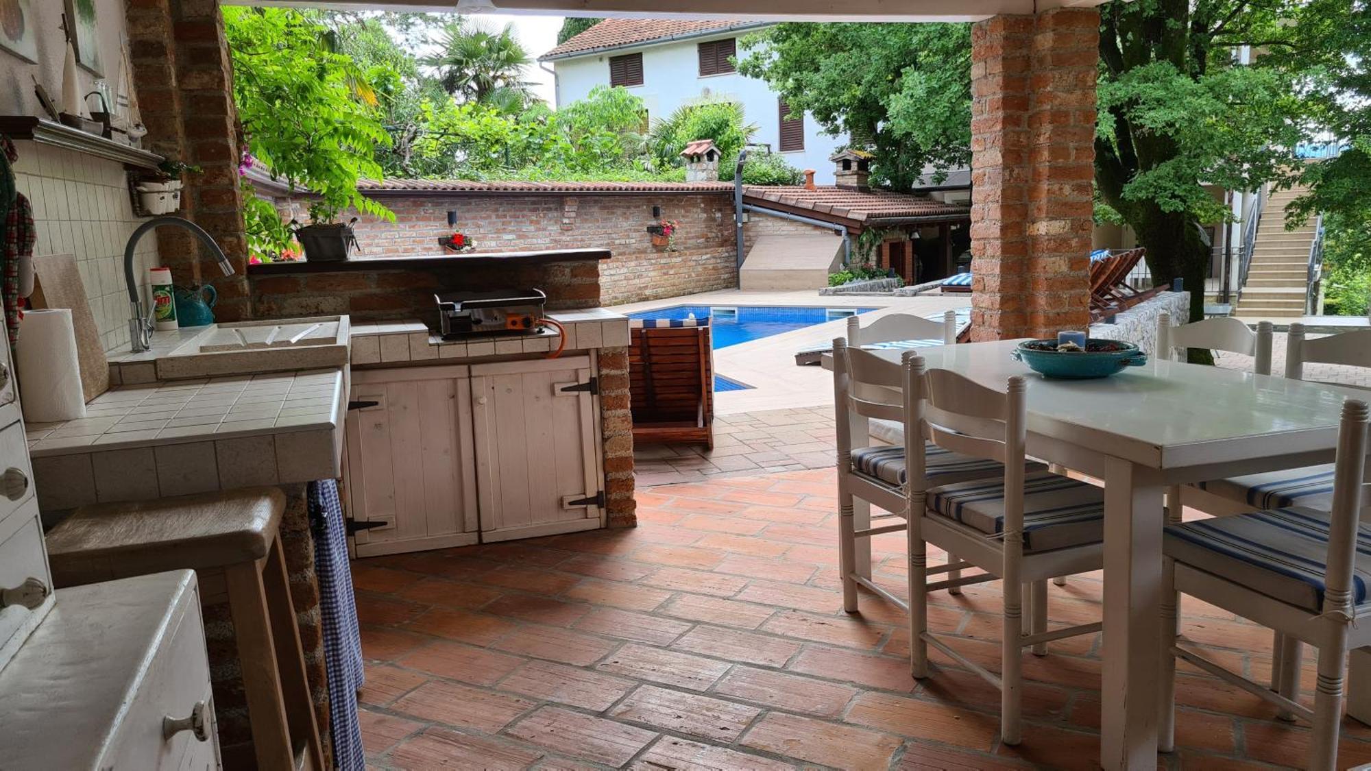 Villa Amalia Apartments Malinska Buitenkant foto