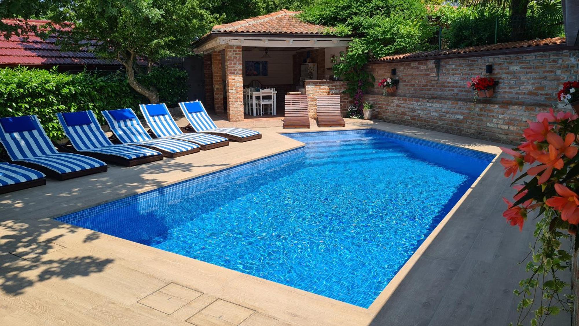 Villa Amalia Apartments Malinska Buitenkant foto