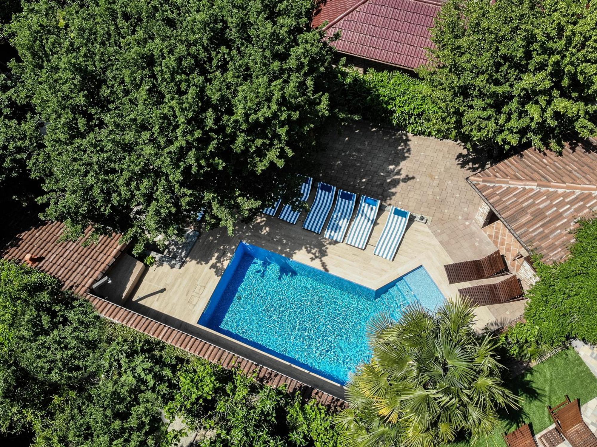 Villa Amalia Apartments Malinska Buitenkant foto